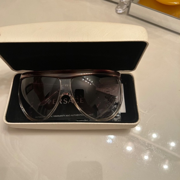 Versace shades - Picture 9 of 9